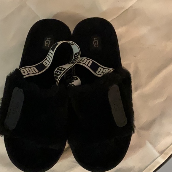 UGG Fluff Yeah Genuine Shearling Slingback Sandals, Size 6, Black - Picture 5 of 7